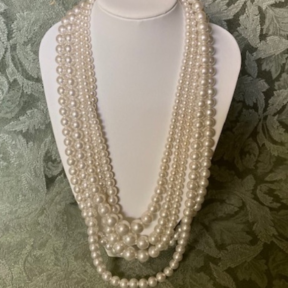 Sarah Coventry Five Strand Contessa 3 in 1 Faux Pearl Necklace - Picture 11 of 12
